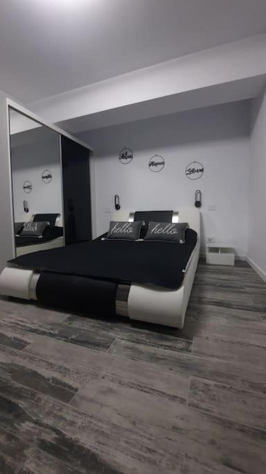 Apartament Erika Premium سِنايا المظهر الخارجي الصورة