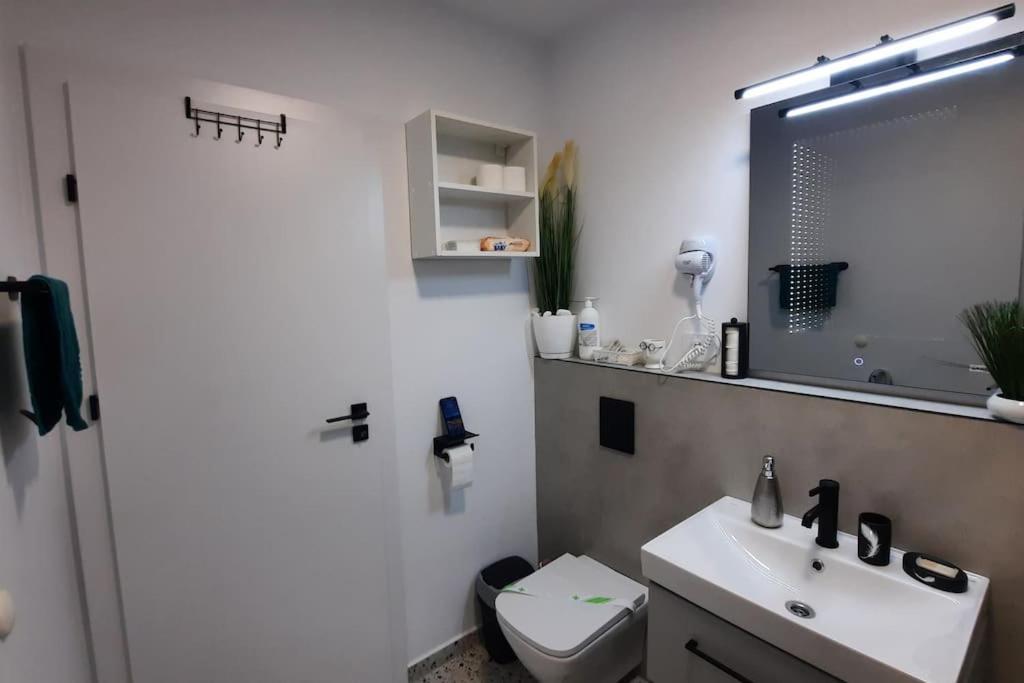 Apartament Erika Premium سِنايا المظهر الخارجي الصورة